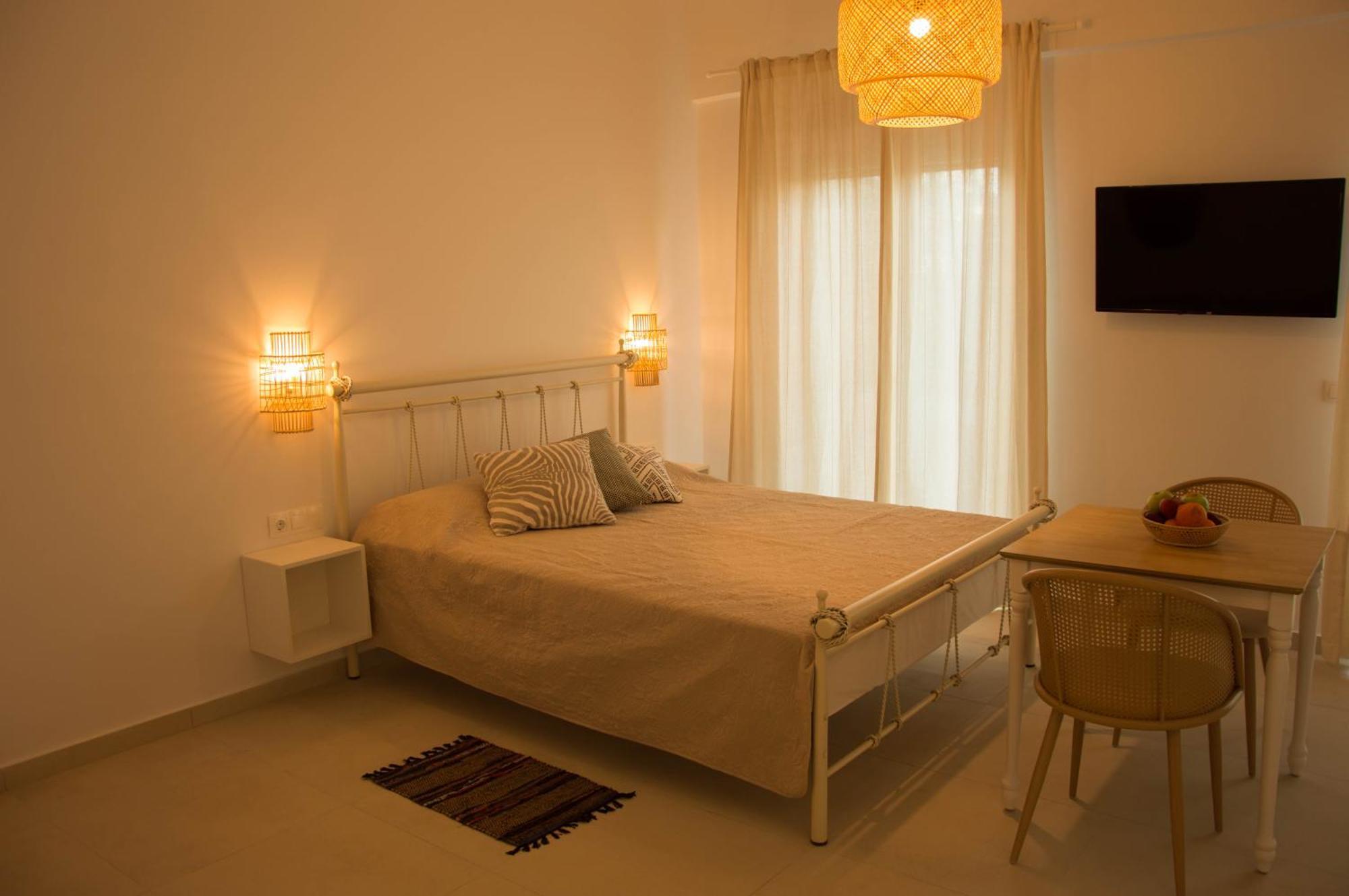 Aristidis Apartments Agios Georgios  Exteriör bild