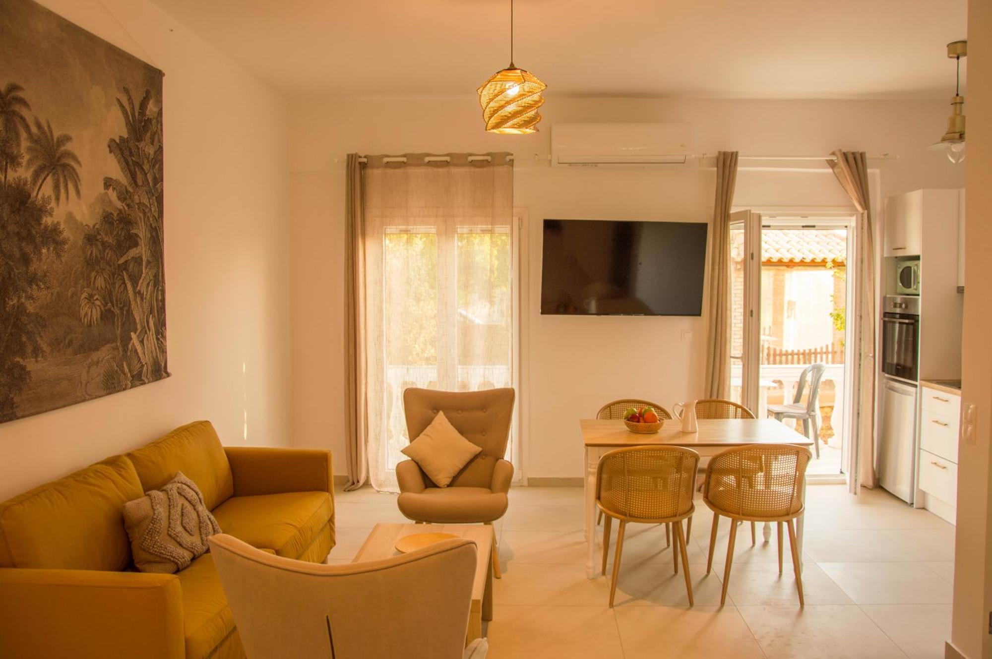 Aristidis Apartments Agios Georgios  Exteriör bild